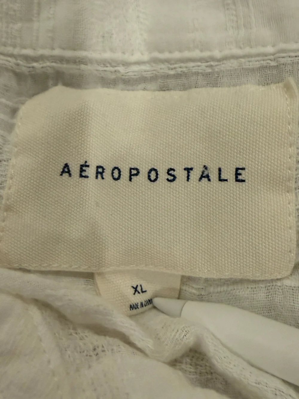Aeropostale White Textured Gauze "Boyfriend" Button-Down Size L - Picture 3 of 4